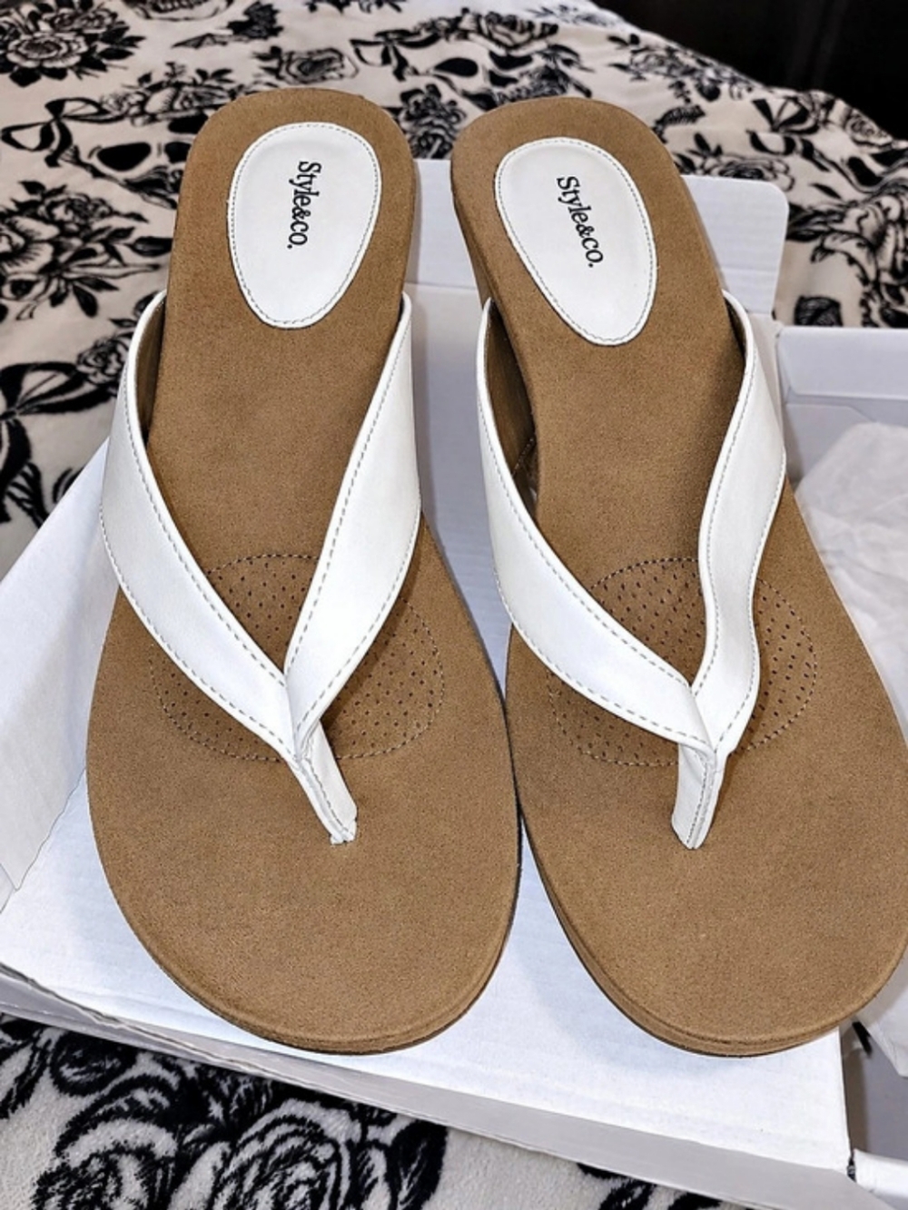Style&Co CHICBRWHT Wedge Sandals in Brown & White Size 8 Worn 3 Times Paid $80